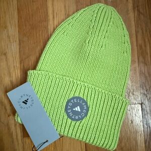 adidas x Stella McCartney
logo-patch beanie hat